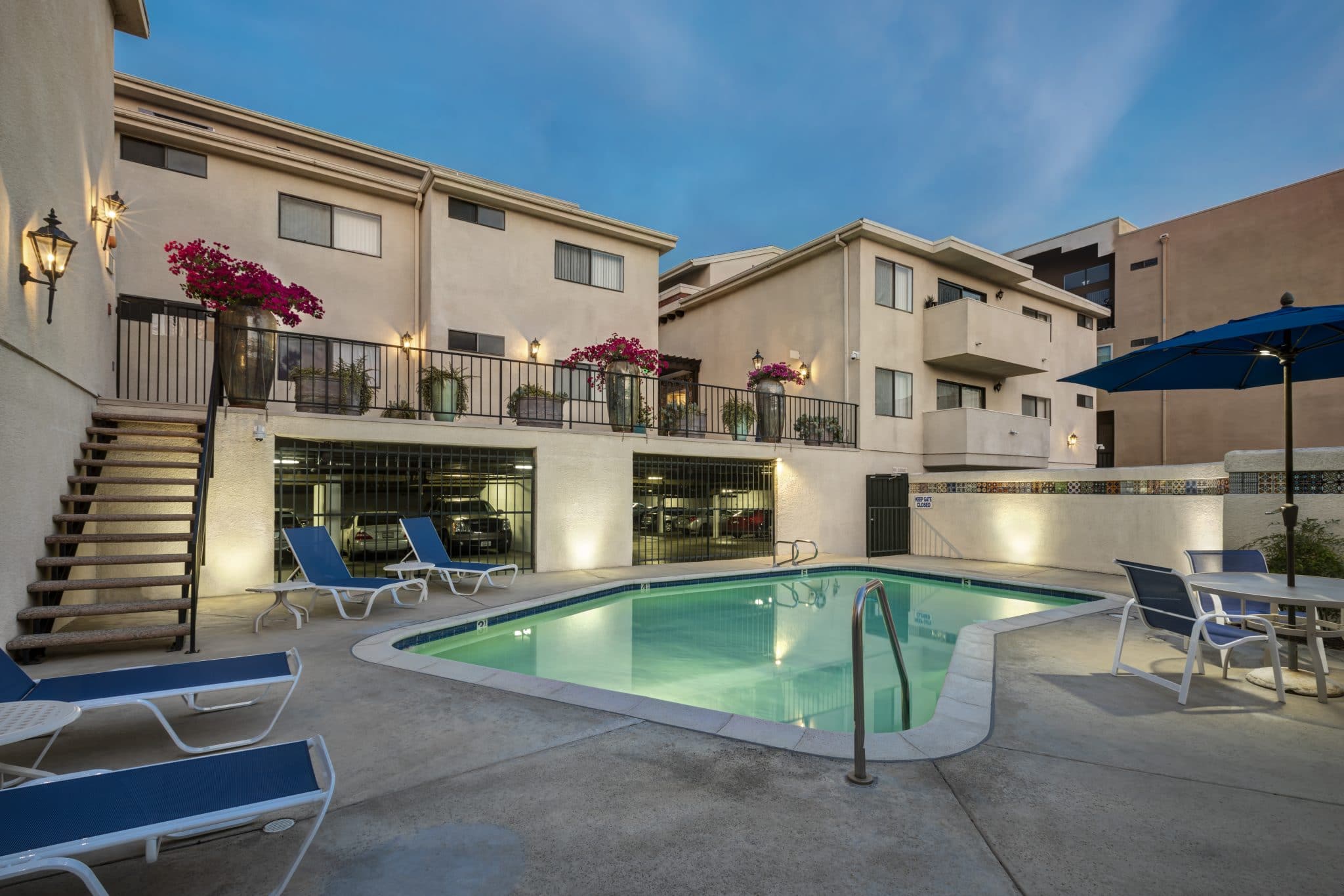 Apartment For Rent Apartments in Encino California